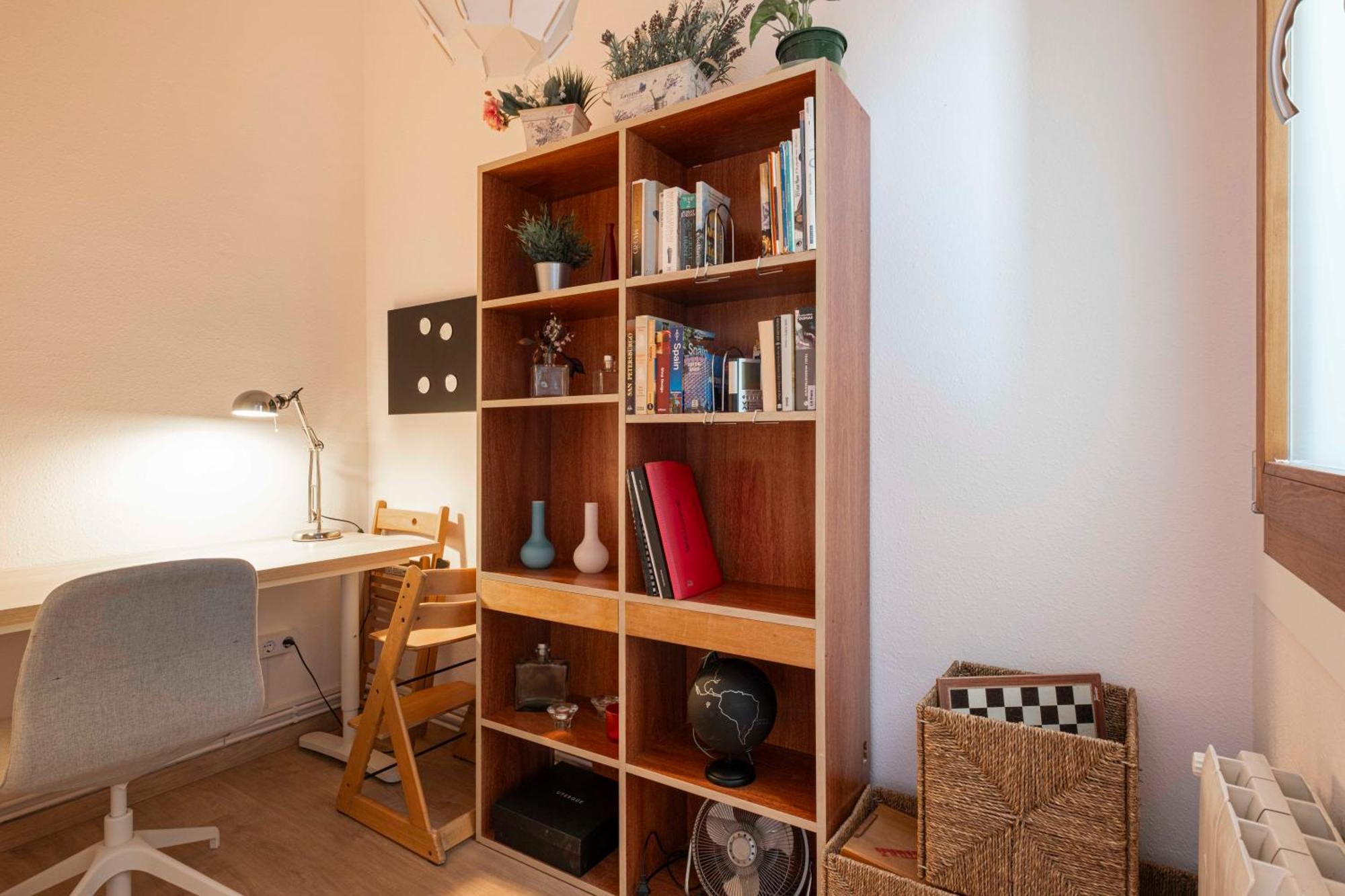 Sunny Apt Barcelona 22, Barcelona